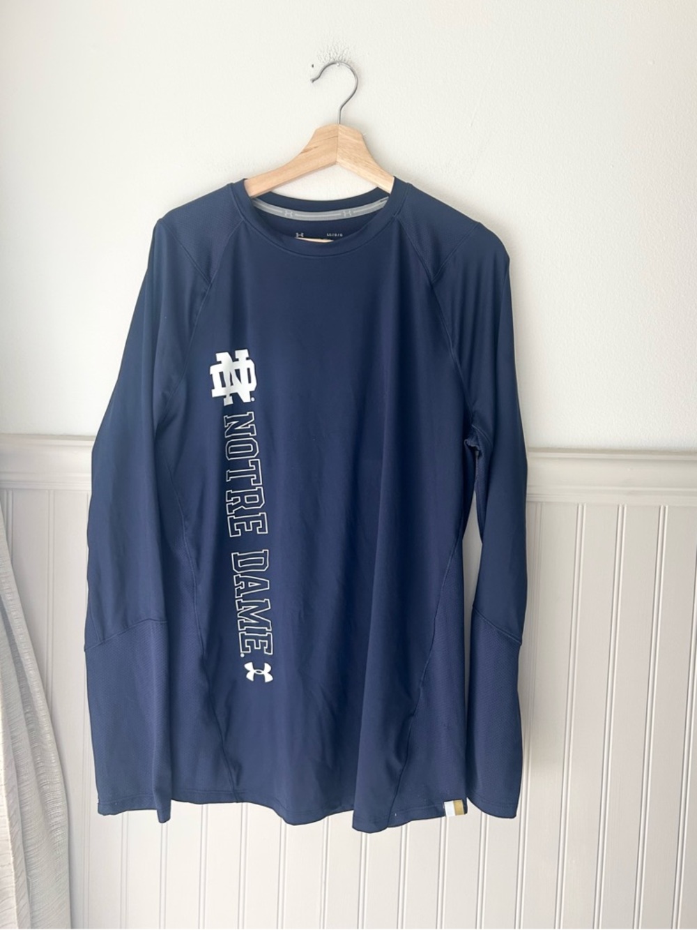 Under Armour Large Navy Notre Dame Long-Sleeve Performance Shirt